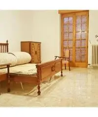 Casa singola angolare con box Casa singola angolare con box