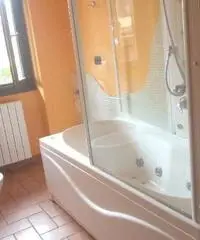 APPARTAMENTO di 3 vani e di 106 mq (GRUMELLO DEL MONTE) rif. 598 APPARTAMENTO di 3 vani e di 106 mq (GRUMELLO DEL MONTE) rif. 598