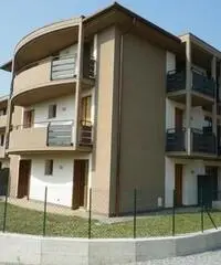 Seriate Trilocale con giardino € 195.000 T3321iH Seriate Trilocale con giardino € 195.000 T3321iH