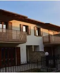 villa a schiera Vicino scuole mq 200 Euro 299.000 villa a schiera Vicino scuole mq 200 Euro 299.000