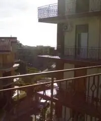 Canalicchio Ykebana appartamento 4 vani+garage e servizi Canalicchio Ykebana appartamento 4 vani+garage e servizi