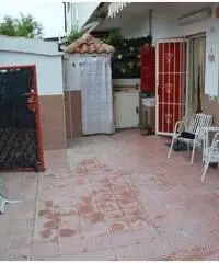 CARINISSIMO APPARTAMENTO SUL MARE CARINISSIMO APPARTAMENTO SUL MARE