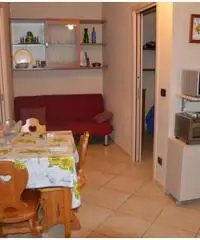 CARINISSIMO APPARTAMENTO SUL MARE CARINISSIMO APPARTAMENTO SUL MARE