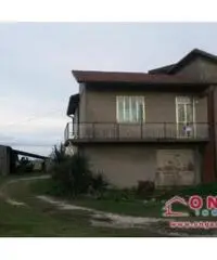 Cologna: Vendita Casa indipendente in via Pampano Brusantina Cologna: Vendita Casa indipendente in via Pampano Brusantina