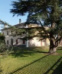 Vendita porzione di casa mq. 180 - Zona Santa Maria Codifiume Vendita porzione di casa mq. 180 - Zona Santa Maria Codifiume