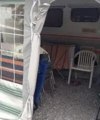 Roulotte Roller R4GL45 del 1988 in ottime condizioni Roulotte Roller R4GL45 del 1988 in ottime condizioni