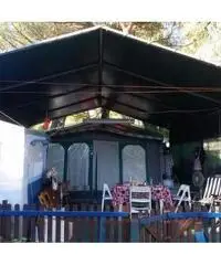 Roulotte 4 posti con veranda e cucinotto Roulotte 4 posti con veranda e cucinotto