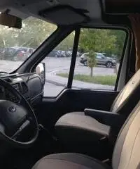 CAMPER MANSARDATO
