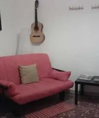 BELLA STANZA DOPPIA TRA COLOSSEO E SAN GIOVANNI BELLA STANZA DOPPIA TRA COLOSSEO E SAN GIOVANNI