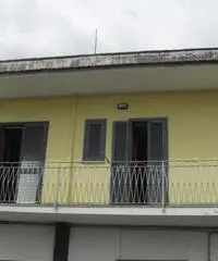 Appartamento a Acerra in provincia di Napoli Appartamento a Acerra in provincia di Napoli