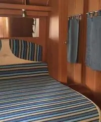 Camper con letto nautico Camper con letto nautico