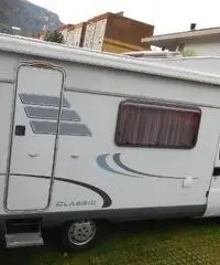 HYMER CC544 immatricolata 2005 colore bianco HYMER CC544 immatricolata 2005 colore bianco