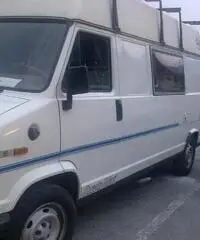 CAMPER ITALIA fiat ducato turbo diesel immatricolata 1992 colore bianco panna CAMPER ITALIA fiat ducato turbo diesel immatricolata 1992 colore bianco panna
