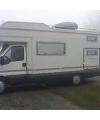 Camper arca 2.8 t.d.i.d Camper arca 2.8 t.d.i.d