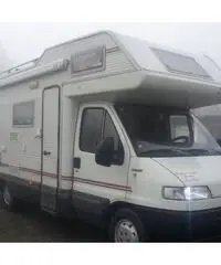 Camper arca 2.8 t.d.i.d Camper arca 2.8 t.d.i.d