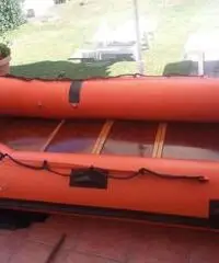 GOMMONE Joker Boat 4 metri+ Motore Evinrude 25 HP GOMMONE Joker Boat 4 metri+ Motore Evinrude 25 HP
