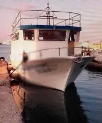 Barca da 12.50 metri a motore