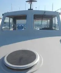 barca a motore ZONA NEUTRA mare anno 1994 lunghezza mt 750 barca a motore ZONA NEUTRA mare anno 1994 lunghezza mt 750