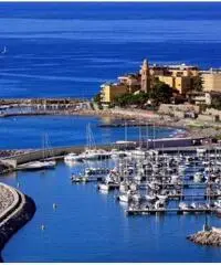 Posto barca in vendita Marina di San Lorenzo (IM) Posto barca in vendita Marina di San Lorenzo (IM)