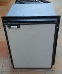 Frigorifero 12-24 volt Isotherm 49 litri Frigorifero 12-24 volt Isotherm 49 litri