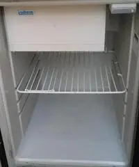 Frigorifero 12-24 volt Isotherm 49 litri Frigorifero 12-24 volt Isotherm 49 litri