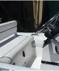 gommone Novurania 360 delux anno 2014 lunghezza mt 3,6 gommone Novurania 360 delux anno 2014 lunghezza mt 3,6