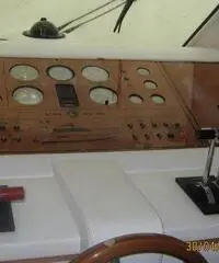 barca a motore ALPA 40 FLY anno 1993 lunghezza mt 12