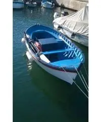 VENDO GOZZO IN LEGNO METRI 5 VENDO GOZZO IN LEGNO METRI 5