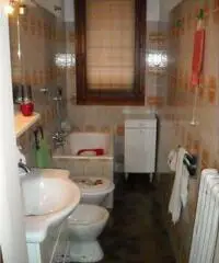 Casa indipendente a Lamporecchio in provincia di Pistoia Casa indipendente a Lamporecchio in provincia di Pistoia