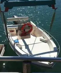 Vendo barca con posto barca zona Carrara Vendo barca con posto barca zona Carrara