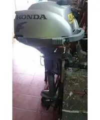 Motore fuoribordo Honda 2,3 cv 4 tempi Motore fuoribordo Honda 2,3 cv 4 tempi
