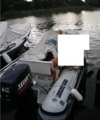 Gommone joker boat mt 4.40 + motore 40 cv Gommone joker boat mt 4.40 + motore 40 cv