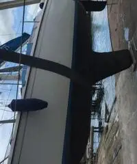 Barca a vela Comet 850 con vele nuove Barca a vela Comet 850 con vele nuove