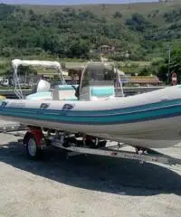 gommone Capelli LANCER 600 anno 2000 lunghezza mt 6 gommone Capelli LANCER 600 anno 2000 lunghezza mt 6