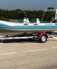 gommone Capelli LANCER 600 anno 2000 lunghezza mt 6 gommone Capelli LANCER 600 anno 2000 lunghezza mt 6