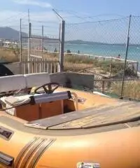 Vendo gommone con motore - usato, ottimo affare! Vendo gommone con motore - usato, ottimo affare!