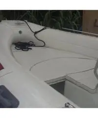 Vendo gommone MAR SEA 100 CM 2010 + YAMAHA 115 4 tempi 2014 Vendo gommone MAR SEA 100 CM 2010 + YAMAHA 115 4 tempi 2014