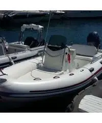 Vendo gommone MAR SEA 100 CM 2010 + YAMAHA 115 4 tempi 2014 Vendo gommone MAR SEA 100 CM 2010 + YAMAHA 115 4 tempi 2014