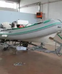 gommone superaccessoriato