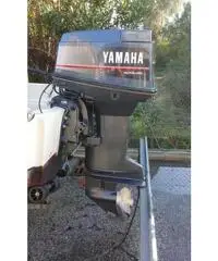 Boston Whaler 15' Super Sport+ Yamaha 25 Top+ Carrello Umbra