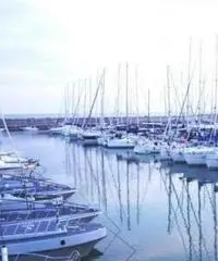 Affitto annuale posto barca di 12 m Affitto annuale posto barca di 12 m