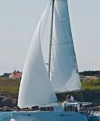 Noleggio barca catamarano in Grecia Media Ship Charter Noleggio barca catamarano in Grecia Media Ship Charter