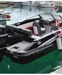 barca a motore GLASTRON GTS 200 anno 2013 lunghezza mt 640 barca a motore GLASTRON GTS 200 anno 2013 lunghezza mt 640