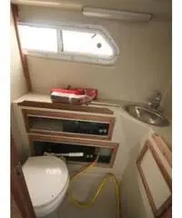 BOSTON WHALER 27 BOSTON WHALER 27
