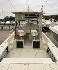 BOSTON WHALER 27 BOSTON WHALER 27