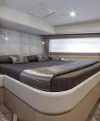 FERRETTI 690 FERRETTI 690