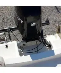 MERCURY 100Hp 4 tempi del 2010 completo di KIT Usato Euro 5.900 MERCURY 100Hp 4 tempi del 2010 completo di KIT Usato Euro 5.900