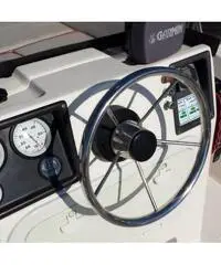 MERCURY 100Hp 4 tempi del 2010 completo di KIT Usato Euro 5.900 MERCURY 100Hp 4 tempi del 2010 completo di KIT Usato Euro 5.900