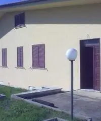 Villa di 16 locali in Vendita Villa di 16 locali in Vendita