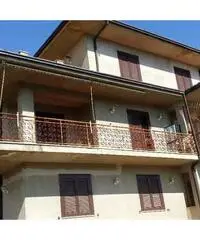 Vendita Villa + Terreno Agricolo + Edificabile Vendita Villa + Terreno Agricolo + Edificabile